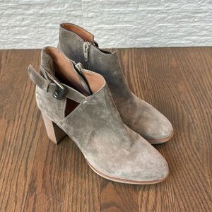 Via Via Vai Beige Booties barely worn Size 37